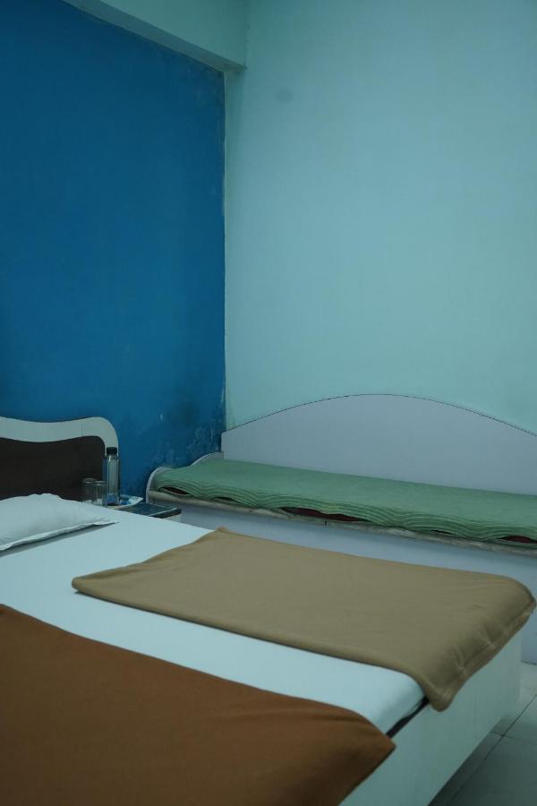 Hotel Rajesh Kolhapur Exterior photo