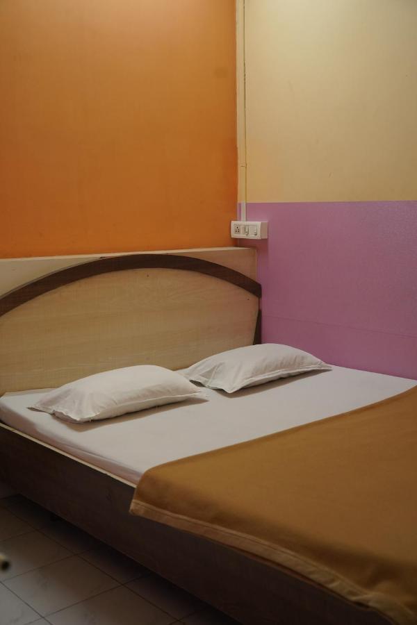 Hotel Rajesh Kolhapur Exterior photo